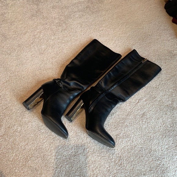 Burberry knee high boots size 36 - Picture 4 of 7